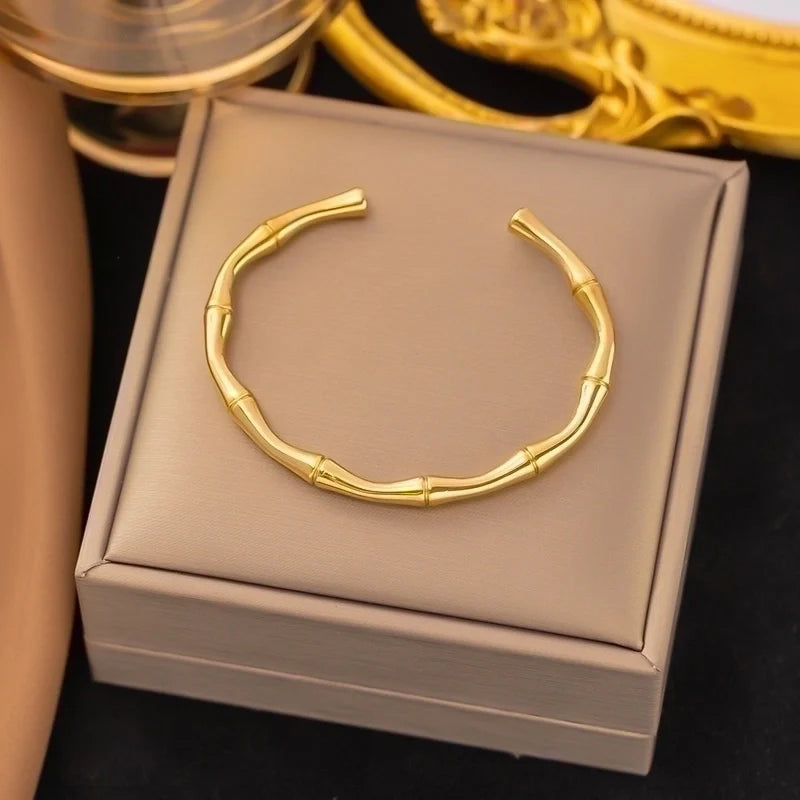 Deluxe Gold Bangle