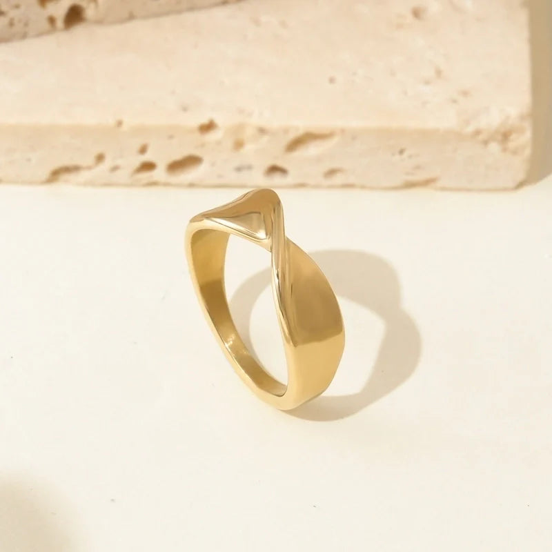 Stainless Steel Crossover Ring